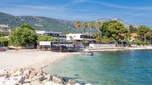 Luxury Villa Anchor