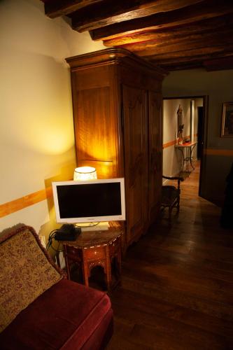 Le Marais Chic AC