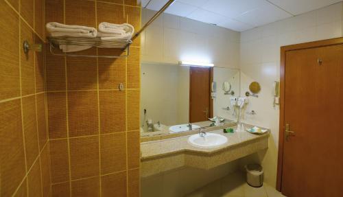 Bathroom sa Al Massa Plus Hotel