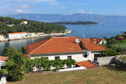 Apartments with parking space Jelsa, Hvar - 8698