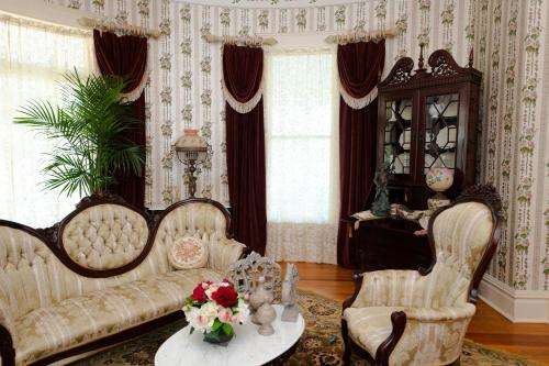 Captain Henderson House – Photos 2