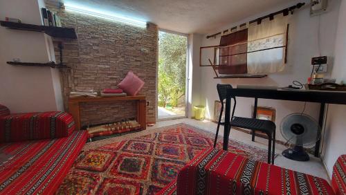 Η κουζίνα ή μικρή κουζίνα στο Our Villa's Private Apartments - HQ Budget Stay - Wonderful horizon view of Jerash