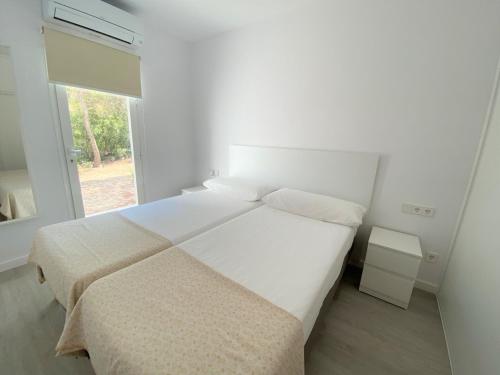 Posteľ alebo postele v izbe v ubytovaní Can Valonsadero, Villa con Piscina