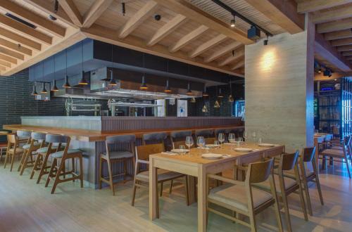 Restaurant ou autre lieu de restauration dans l'établissement Land's End, Boutique Hotel