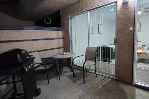 L - Fully remodeled and professionally decorated