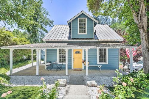 Downtown Nevada City 1900 Victorian Retreat!