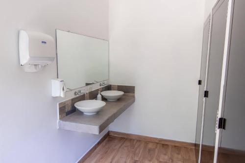 Ein Badezimmer in der Unterkunft Lagarza Hostel