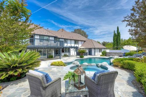 OLIVE MANOR - LUXURY IN THE HEART OF WINE COUNTRY