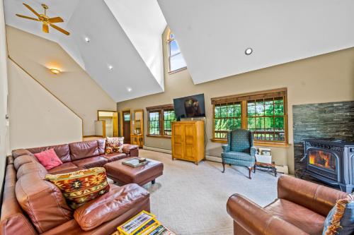 The Barn on Bartman – Photos 3