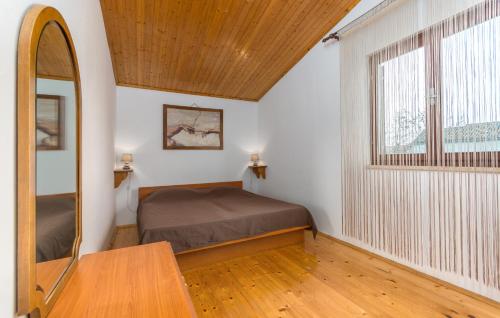 Apartments with parking space Porec - 13927