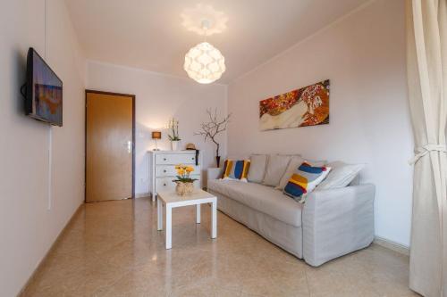 Apartments with parking space Rovinj - 14153