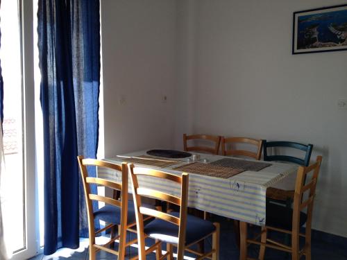 Family-friendly apartments with swimming pool Razanj, Rogoznica - 14232