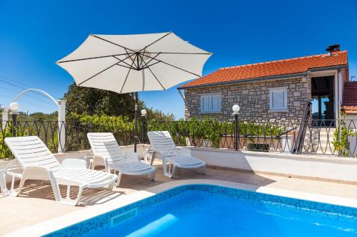 Fotografia z galérie ubytovania Family friendly house with a swimming pool Cove Stratincica, Korcula - 14472 v destinácii Vela Luka
