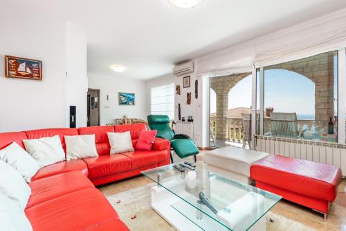 Family-friendly apartments with swimming pool Rijeka - 14294