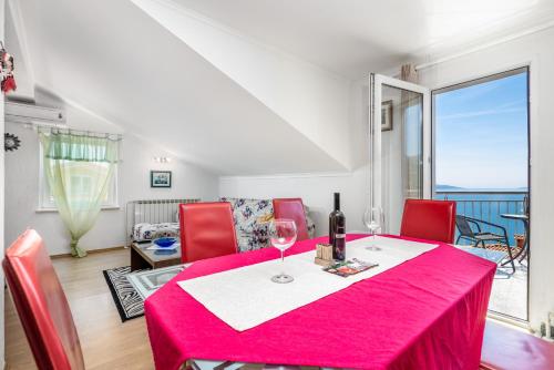 Family-friendly apartments with swimming pool Rijeka - 14294