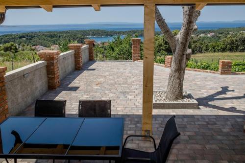 Family-friendly apartments with swimming pool Palit, Rab - 16330