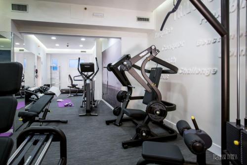 Fitness centrum a/nebo fitness zařízení v ubytování Trilussa Palace Hotel Congress & Spa