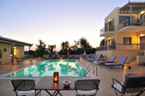 Gallery image of Fistikies Holiday Apartments in Aegina Town