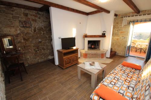 Holiday house with a parking space Kirmenjak, Porec - 16515
