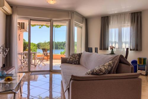 Apartments by the sea Medulin - 16533