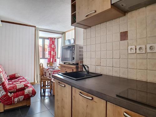 Appartement rénové 2 pièces, skis aux pieds, 4 pers, WiFi - FR-1-344-955