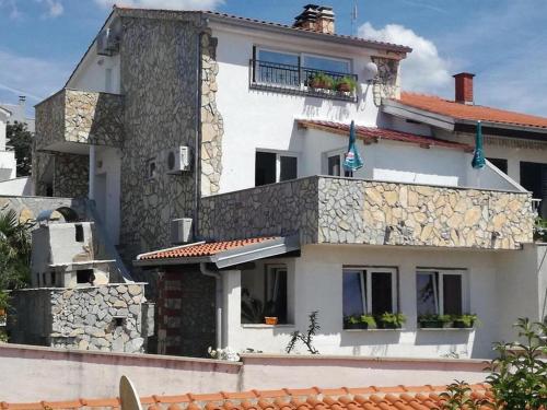 Fotografia z galérie ubytovania Apartments by the sea Omisalj, Krk - 16512 v Omišalji
