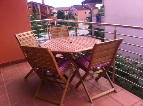 Μπαλκόνι ή βεράντα στο Apartment Tessa met Dakterras en Zeezicht Airco Wifi en Zwembad