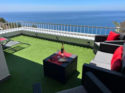 Axenic Oasis - Panoramic Ocean View, 2 Bedrooms, 2 Bathrooms, Sleeps 4, New Redesign