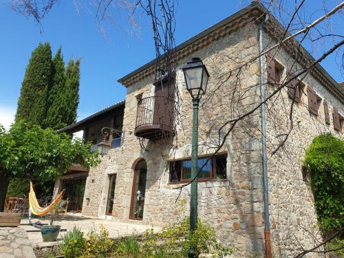 Gallery image of Là-Haut "Maison d'hôtes" in Antraigues