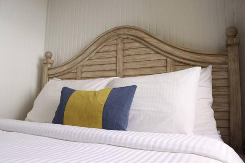 Posteľ alebo postele v izbe v ubytovaní The Northside Cottage