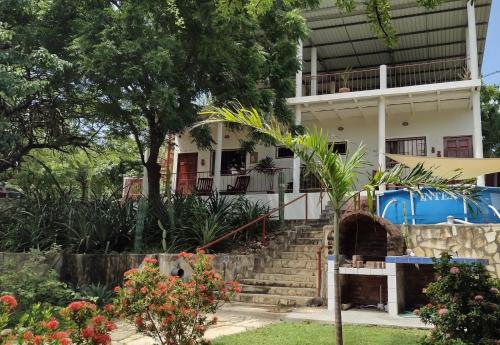 Κήπος έξω από το Casa Todo Bueno