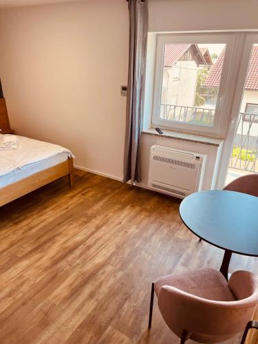 Letto o letti in una camera di PJagodic Hotel Cerklje - 5min to Airport
