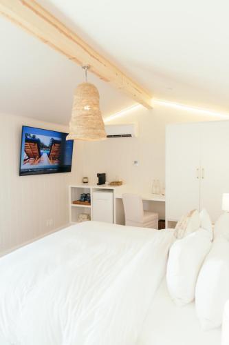 Cama o camas de una habitación en Calamigos Guest Ranch and Beach Club
