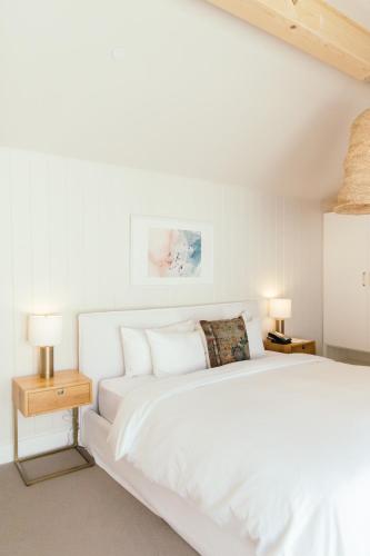 Cama o camas de una habitación en Calamigos Guest Ranch and Beach Club