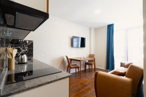 Una cocina o zona de cocina en G-Point New Beach