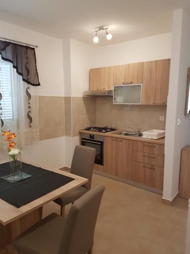 Apartment Novi Vinodolski 16998c