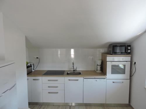 Apartments with parking space Trogir - 16898