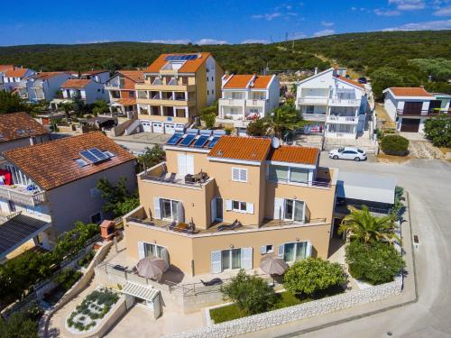Zdjęcie z galerii obiektu Apartments by the sea Sveti Petar, Biograd - 16852 w mieście Sveti Filip i Jakov