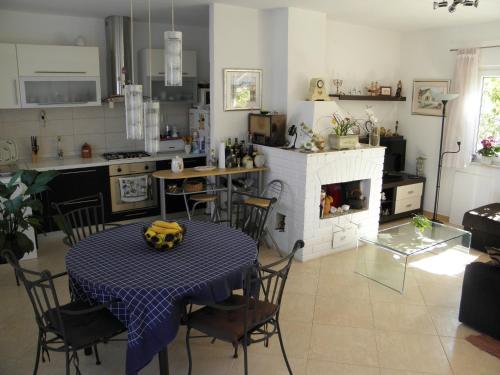 Holiday house with a parking space Supetar, Brac - 16615