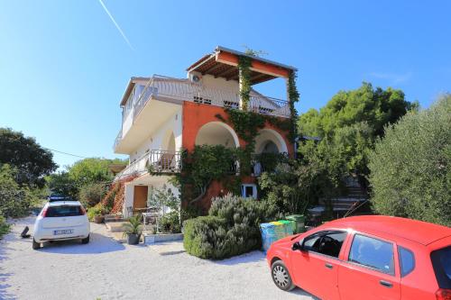 Fotografie z fotogalerie ubytování Family friendly apartments with a swimming pool Okrug Gornji, Ciovo - 16608 v Trogiru