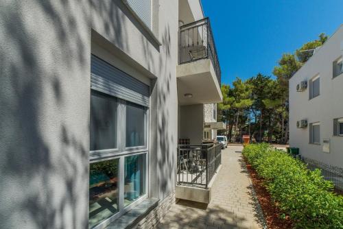 Fotografia z galérie ubytovania Apartments with a parking space Vir - 18537 vo Viry