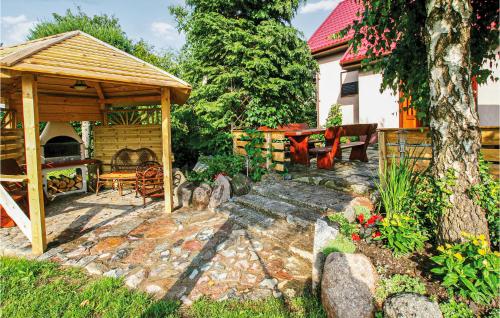 Lovely Home In Wicko With Wifi