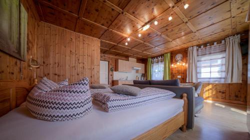 Postel nebo postele na pokoji v ubytování Haus Egger