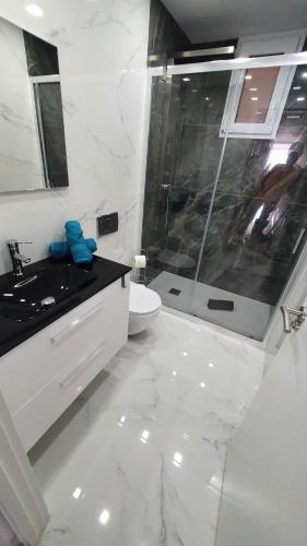 Kúpeľňa v ubytovaní Ibi Apartamentos Los Monegros