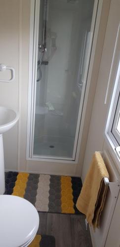 A bathroom at The selsey retreat