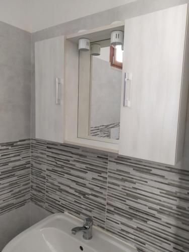 A bathroom at Casa Vacanze Lu Trappitu