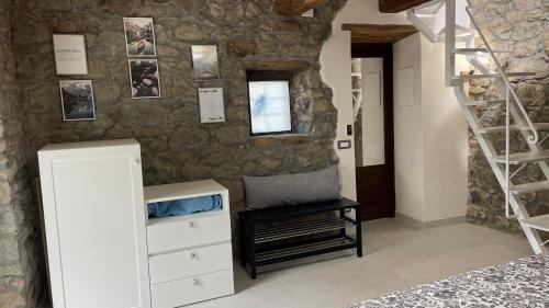 Fotografie z fotogalerie ubytování Metato con piscina e giardino v destinaci Casabasciana