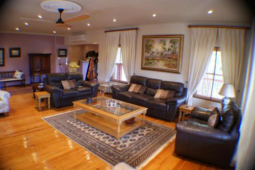 Ruang duduk di Calitzdorp Country House