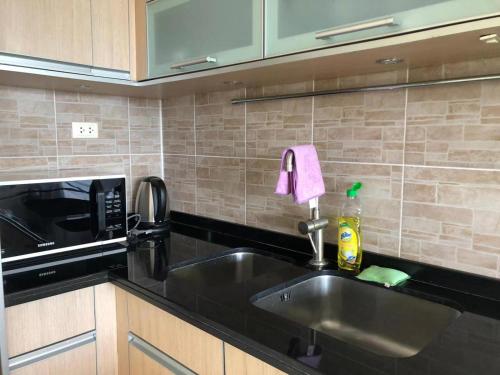 Dapur atau dapur kecil di Sunrise Beach Resort and Residence