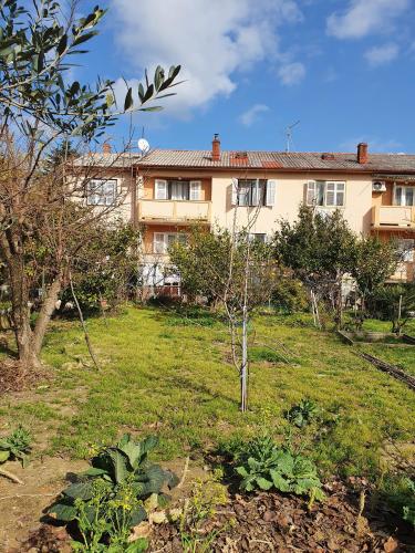 Apartments with a parking space Palit, Rab - 18681